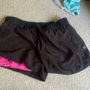 Shorts with built-in spandex Senita Knockout shorts small